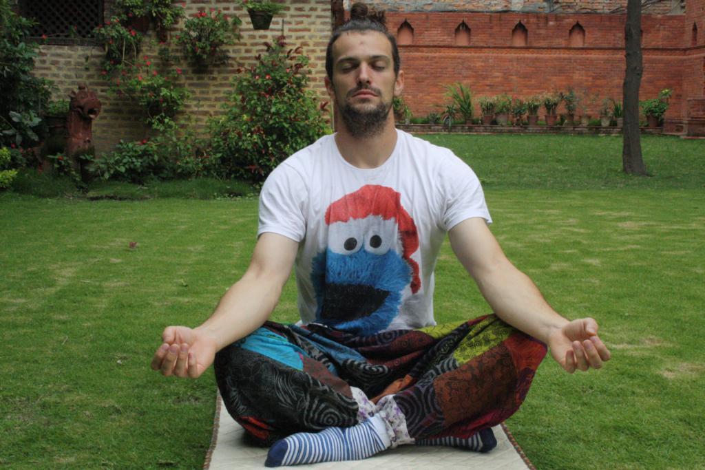 meditation in nepal