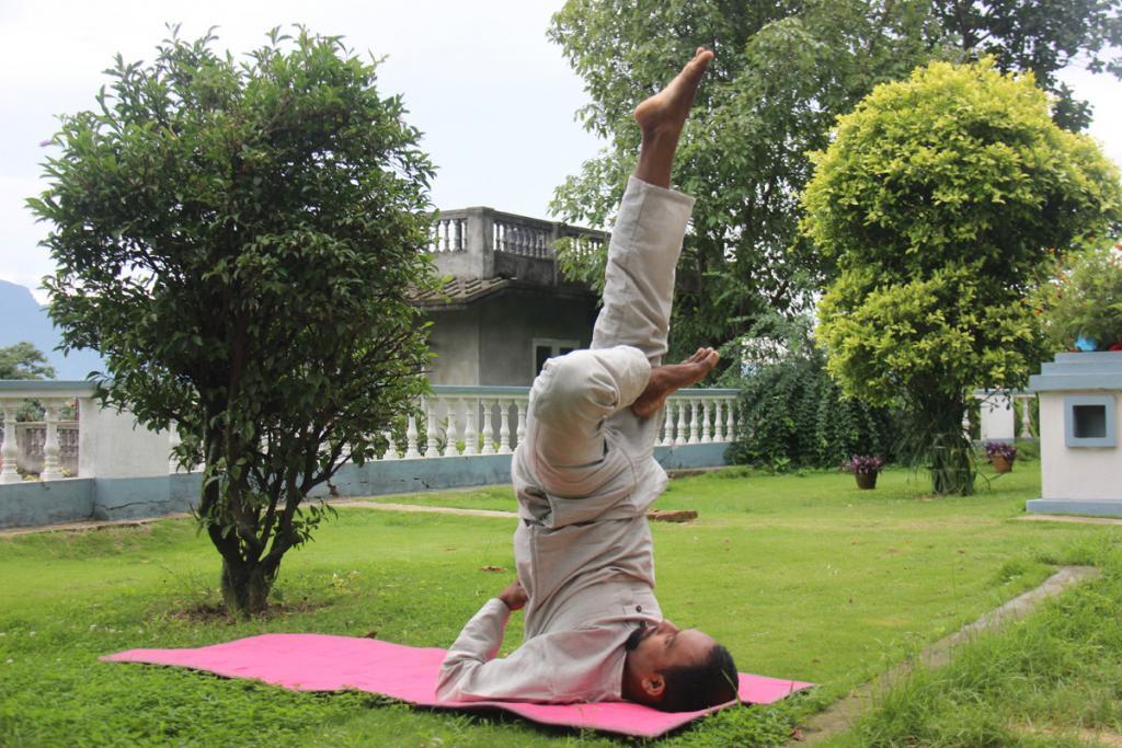 one month yoga retreat nepal