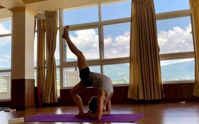 10 reasons why yoga teacher training in nepal