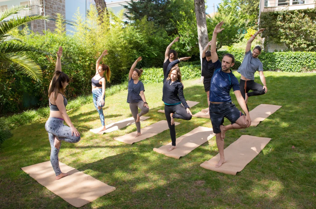 yoga retreat: yoga training vs yoga retreat